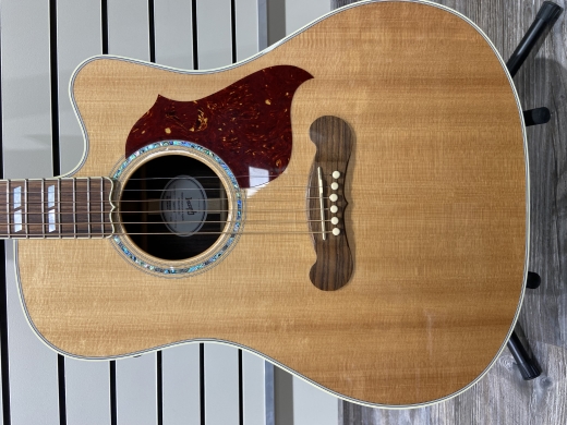 Gibson Songwriter Cutaway - Antique Natural 2